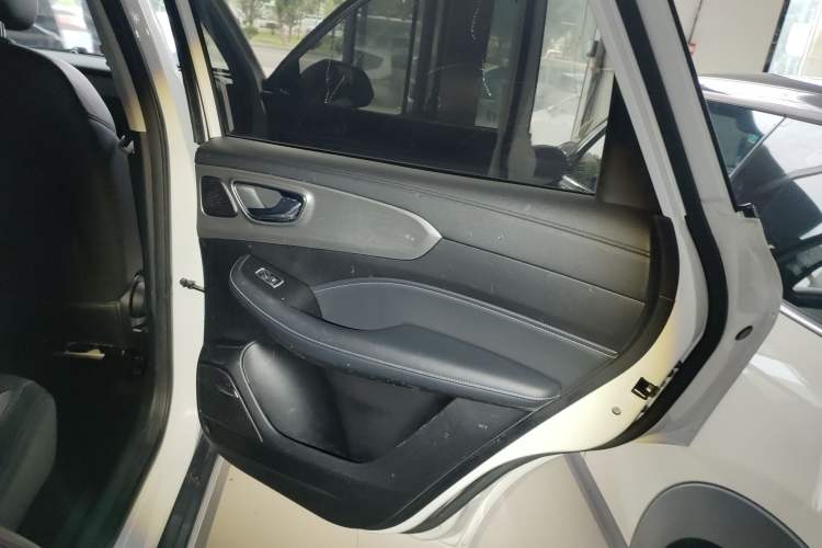 Used Roewe RX5 2022 330TGI Automatic National Style Edition Right Rear Door Interior