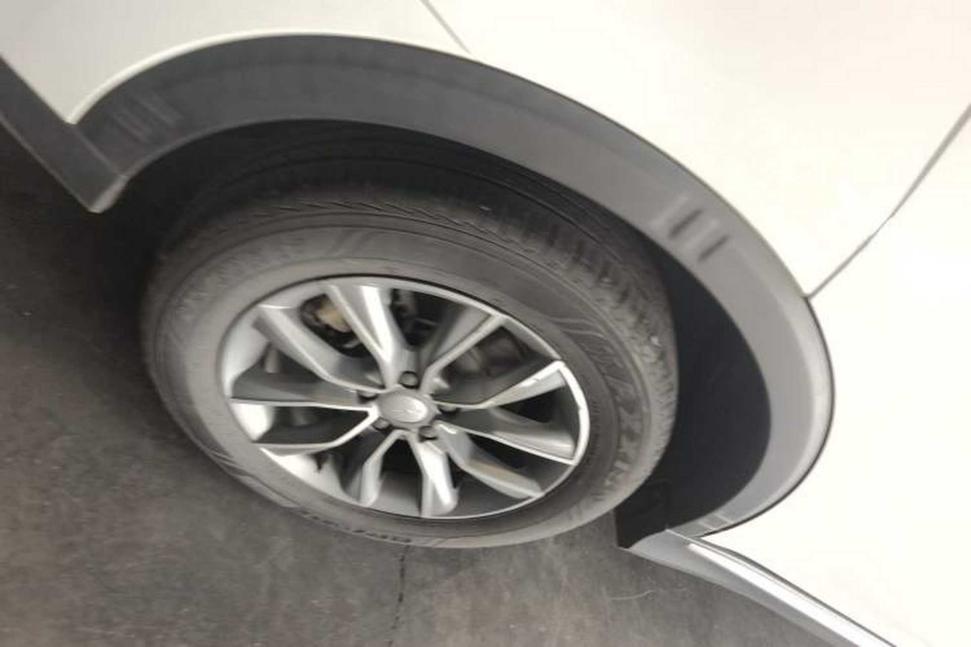 Used Roewe RX5 2022 330TGI Automatic National Style Edition Right Rear Wheel Hub