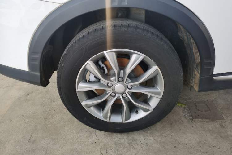 Used Roewe RX5 2022 330TGI Automatic National Style Edition Right Rear Wheel Hub