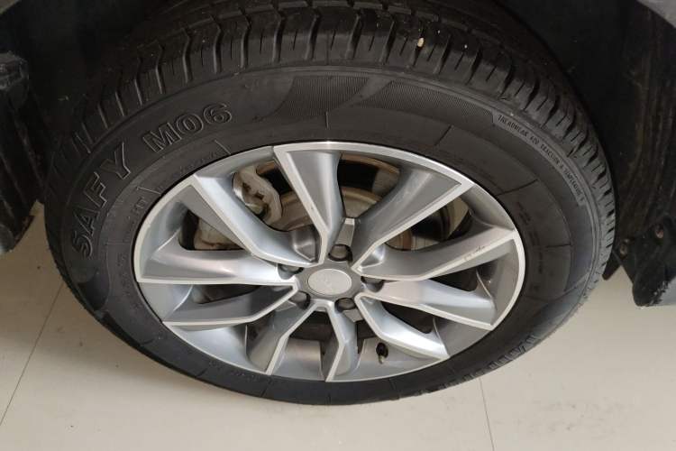 Used Roewe RX5 2022 330TGI Automatic National Style Edition Right Rear Wheel Hub
