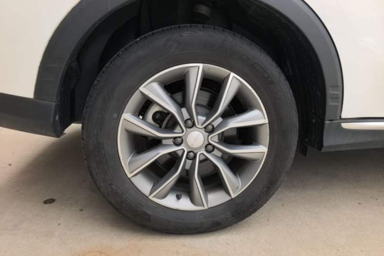 Used Roewe RX5 2022 330TGI Automatic National Style Edition Right Rear Wheel Hub