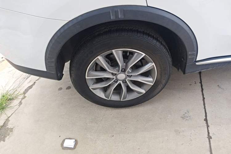 Used Roewe RX5 2022 330TGI Automatic National Style Edition Right Rear Wheel Hub