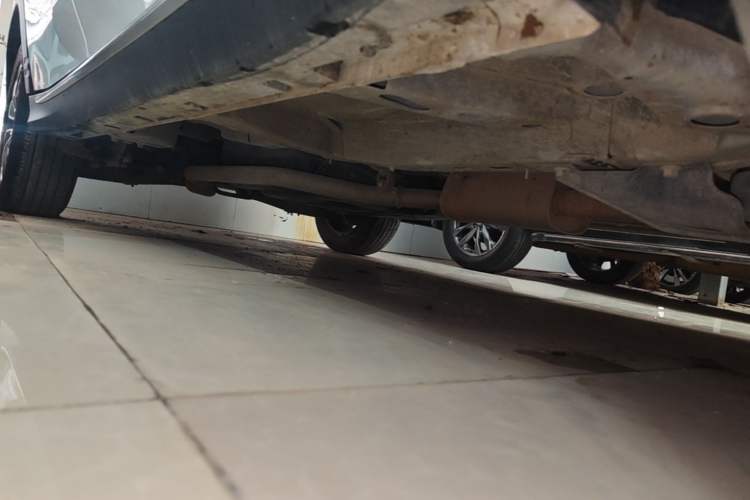 Used Roewe RX5 2022 330TGI Automatic National Style Edition Right Side Sill