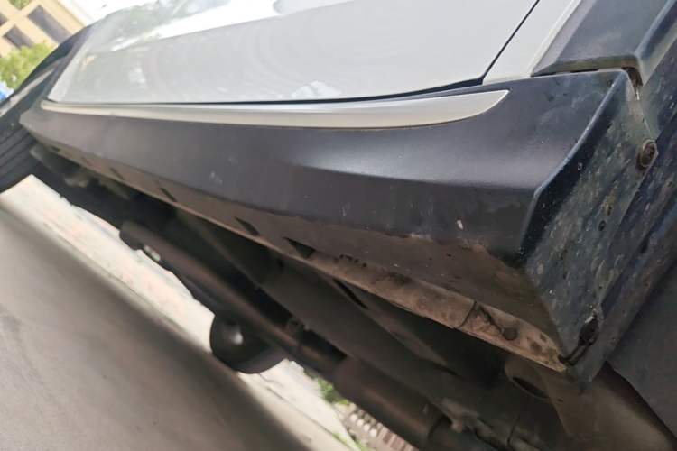 Used Roewe RX5 2022 330TGI Automatic National Style Edition Right Side Sill