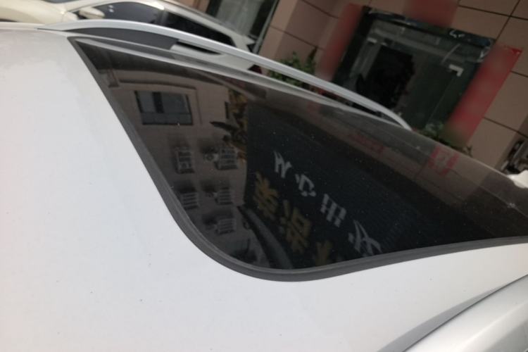 Used Roewe RX5 2022 330TGI Automatic National Style Edition Roof