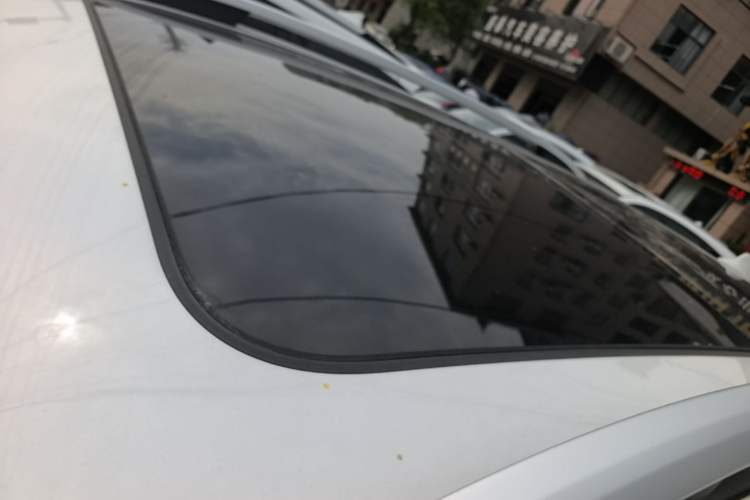 Used Roewe RX5 2022 330TGI Automatic National Style Edition Roof