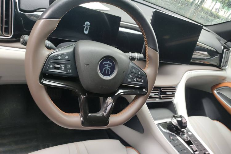 Used Roewe RX5 2022 330TGI Automatic National Style Edition Steering Wheel