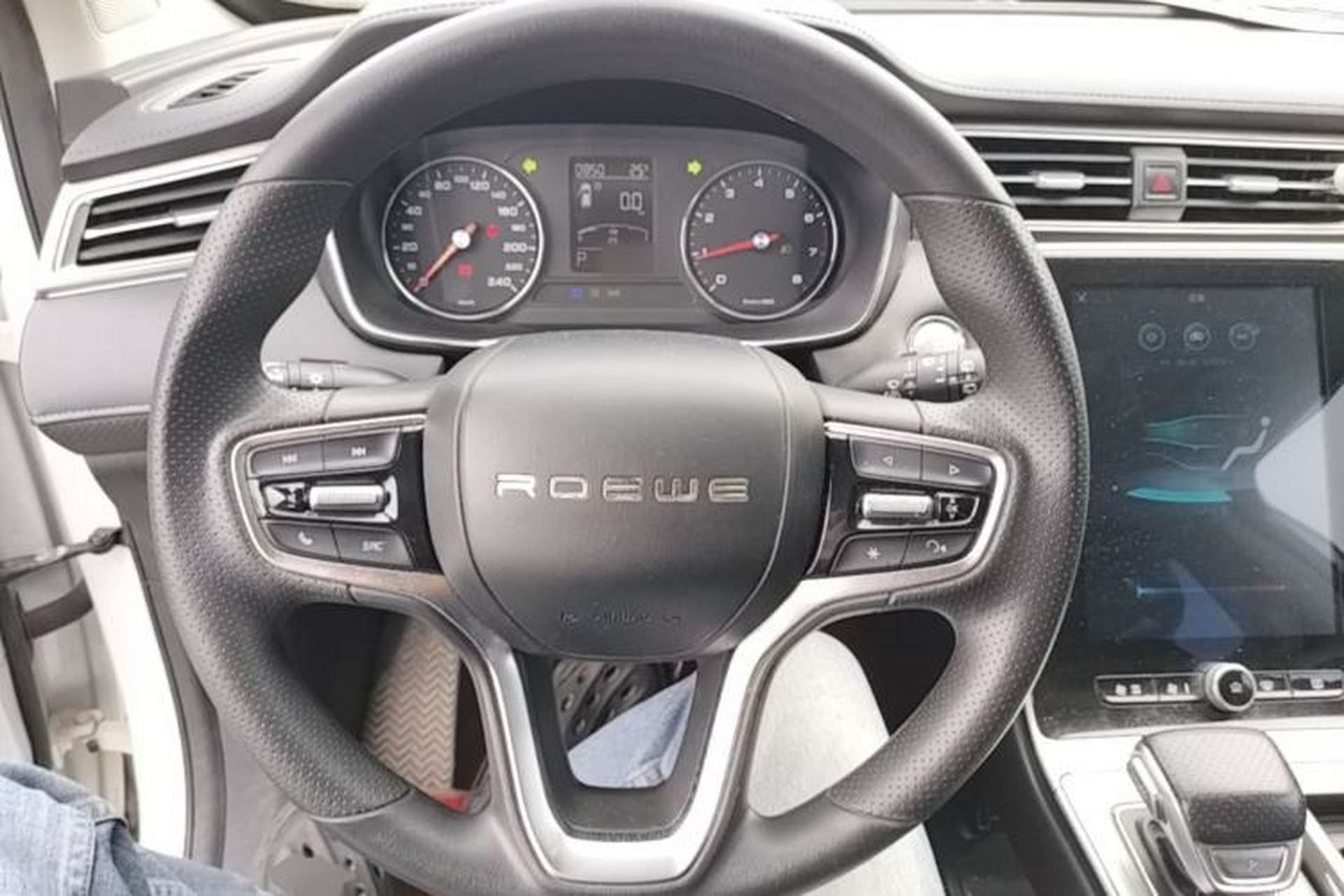Used Roewe RX5 2022 330TGI Automatic National Style Edition Steering Wheel