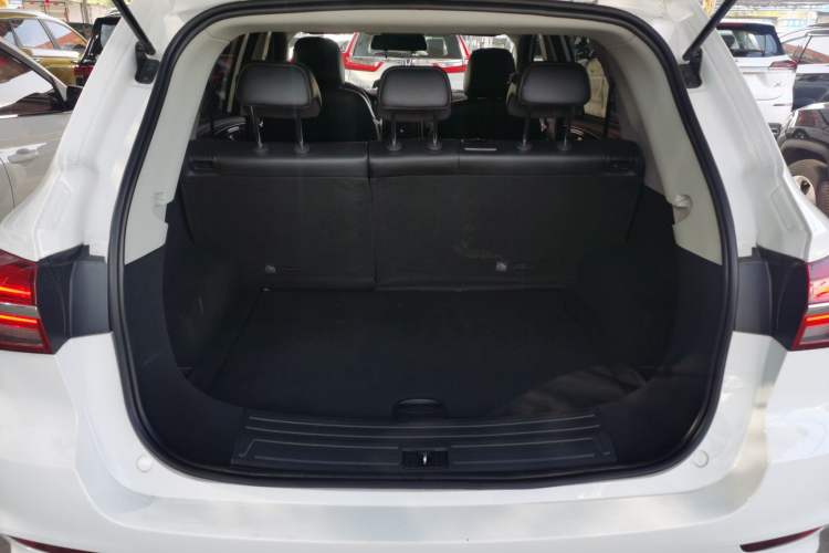 Used Roewe RX5 2022 330TGI Automatic National Style Edition Trunk