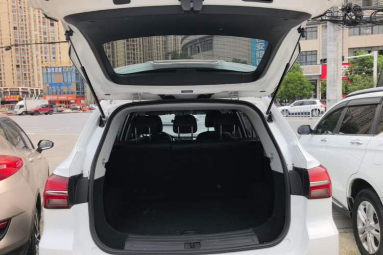Used Roewe RX5 2022 330TGI Automatic National Style Edition Trunk