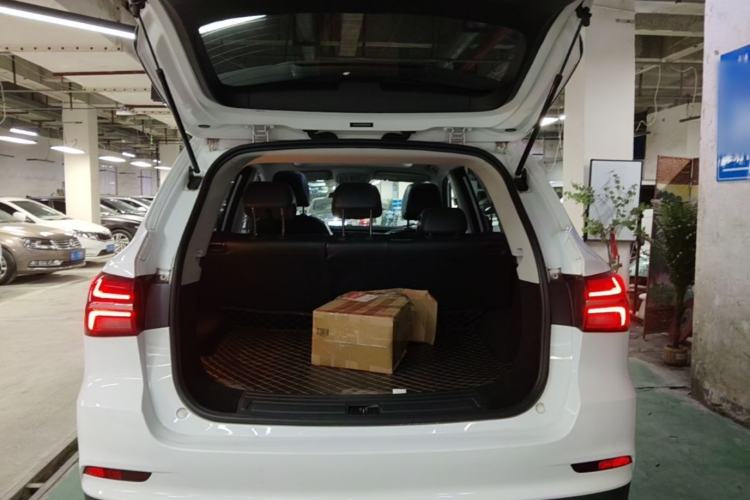 Used Roewe RX5 2022 330TGI Automatic National Style Edition Trunk