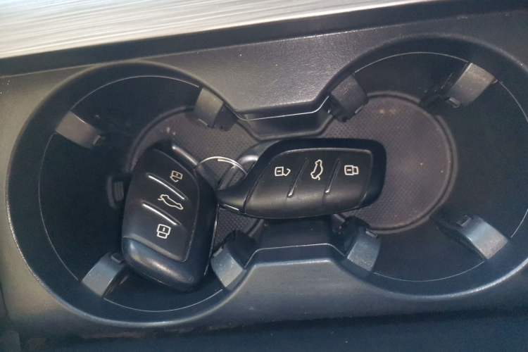 Used Roewe RX5 2022 330TGI Automatic National Style Edition Vehicle Key