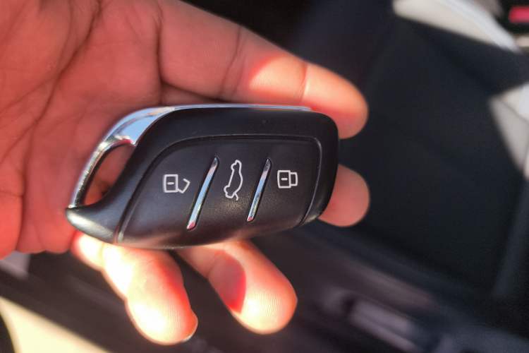 Used Roewe RX5 2022 330TGI Automatic National Style Edition Vehicle Key