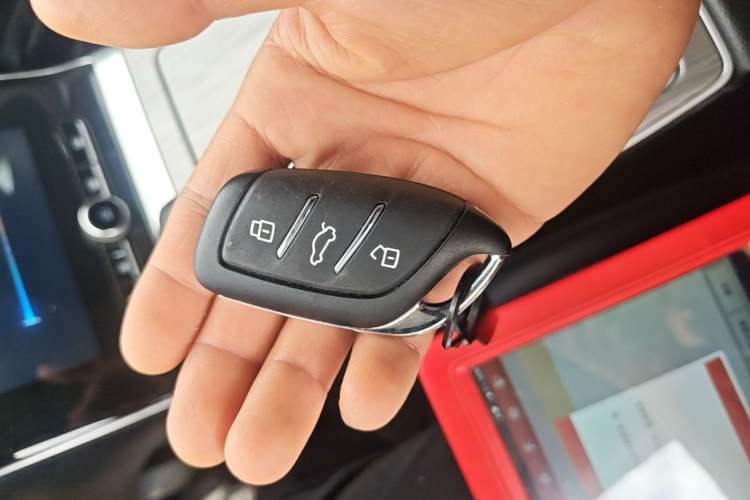 Used Roewe RX5 2022 330TGI Automatic National Style Edition Vehicle Key