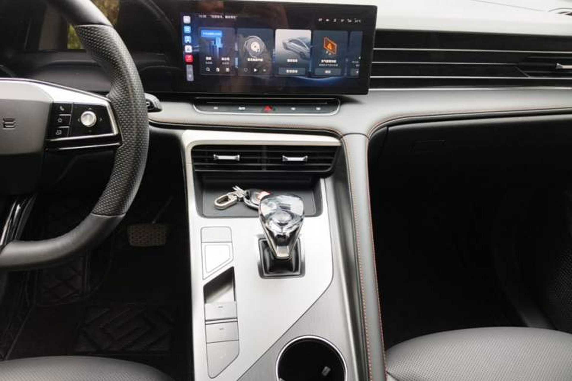 Used Roewe RX5 2023 1.5T Elite Edition Audio And AC Panel