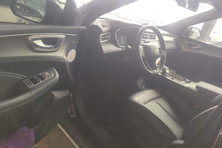 Used Roewe RX5 2023 PLUS 330TGI Automatic Trendsetting Smart Edition Driver Seat