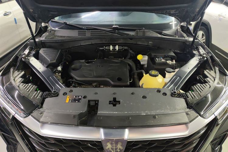 Used Roewe RX5 2023 PLUS 330TGI Automatic Trendsetting Smart Edition Engine Bay
