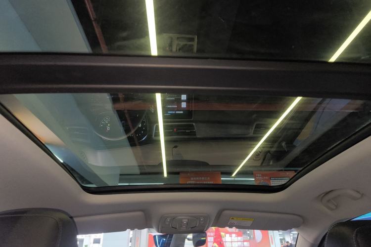 Used Roewe RX5 2023 PLUS 330TGI Automatic Trendsetting Smart Edition Headliner