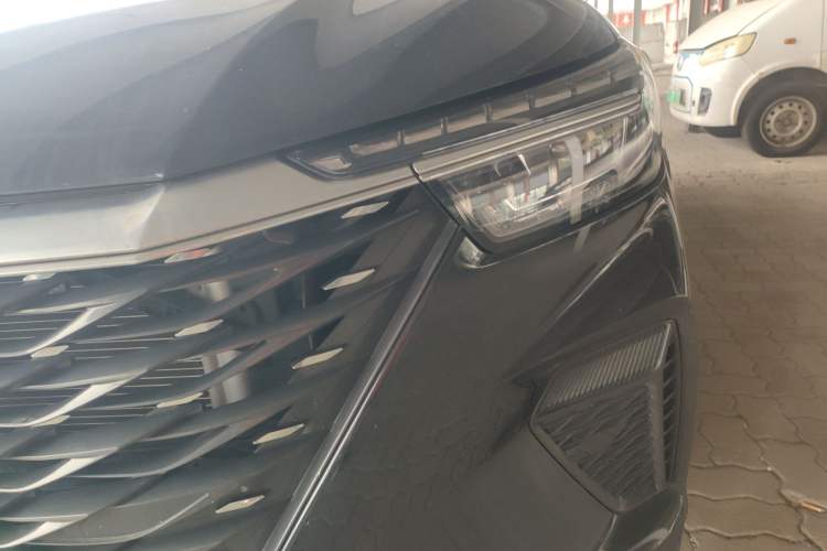 Used Roewe RX5 2023 PLUS 330TGI Automatic Trendsetting Smart Edition Left Front Headlight