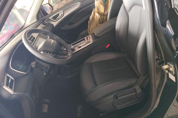 Used Roewe RX5 2023 PLUS 330TGI Automatic Trendsetting Smart Edition Left Front Seat