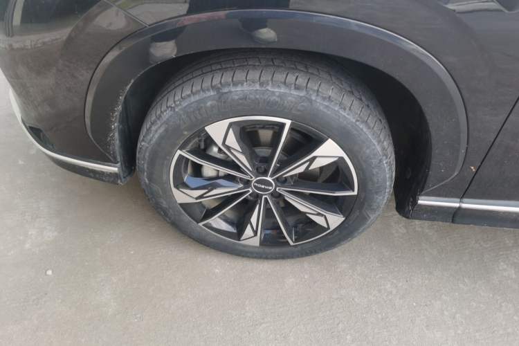 Used Roewe RX5 2023 1.5T Elite Edition Left Front Wheel Hub