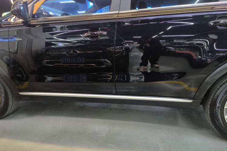 Used Roewe RX5 2023 PLUS 330TGI Automatic Trendsetting Smart Edition Left Side Sill