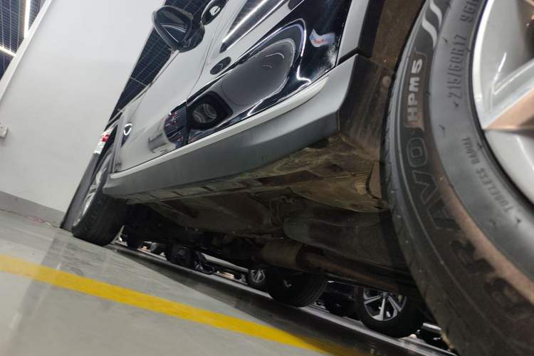 Used Roewe RX5 2023 PLUS 330TGI Automatic Trendsetting Smart Edition Left Side Sill