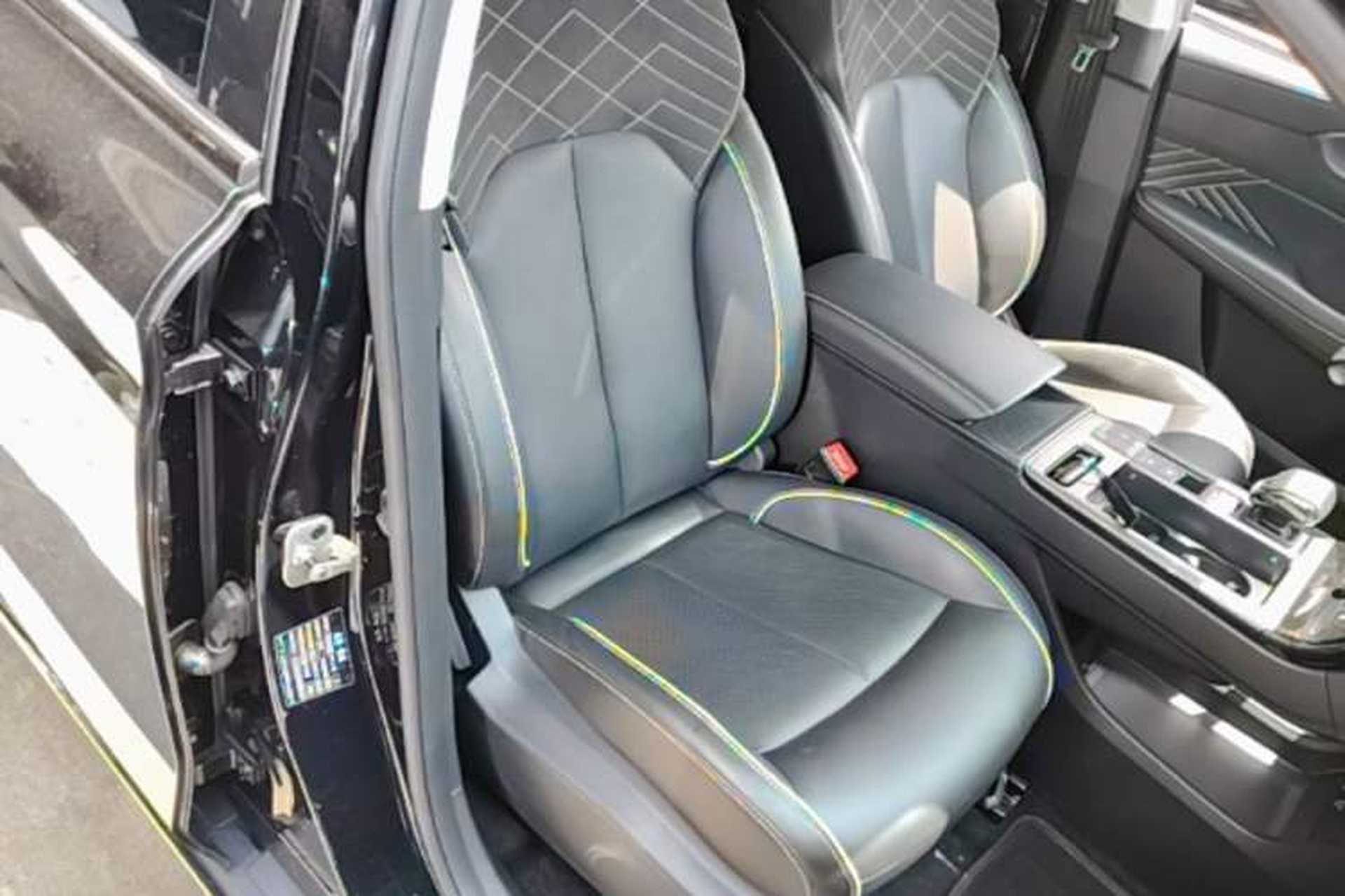 Used Roewe RX5 2023 PLUS 330TGI Automatic Trendsetting Smart Edition Right Front Seat