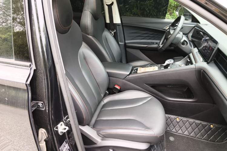 Used Roewe RX5 2023 1.5T Elite Edition Right Front Seat