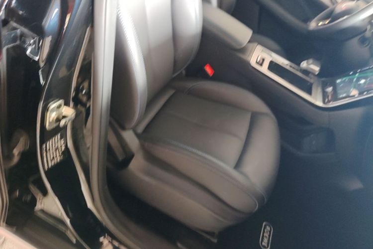Used Roewe RX5 2023 PLUS 330TGI Automatic Trendsetting Smart Edition Right Front Seat