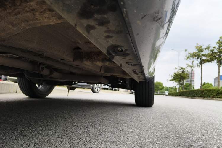 Used Roewe RX5 2023 1.5T Elite Edition Right Side Sill