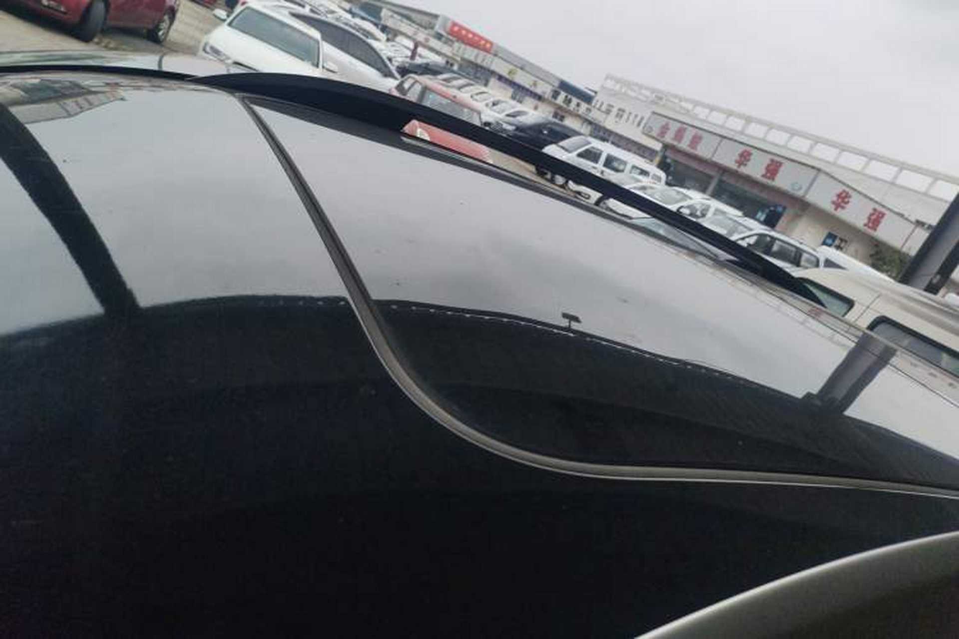Used Roewe RX5 2023 PLUS 330TGI Automatic Trendsetting Smart Edition Roof