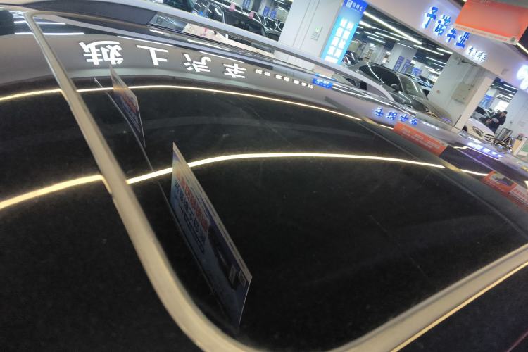 Used Roewe RX5 2023 PLUS 330TGI Automatic Trendsetting Smart Edition Roof