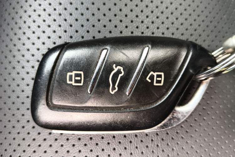 Used Roewe RX5 2023 1.5T Elite Edition Vehicle Key