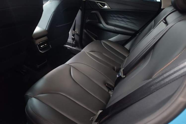 Used Roewe RX5 2023 1.5T Elite Edition Left Rear Seat