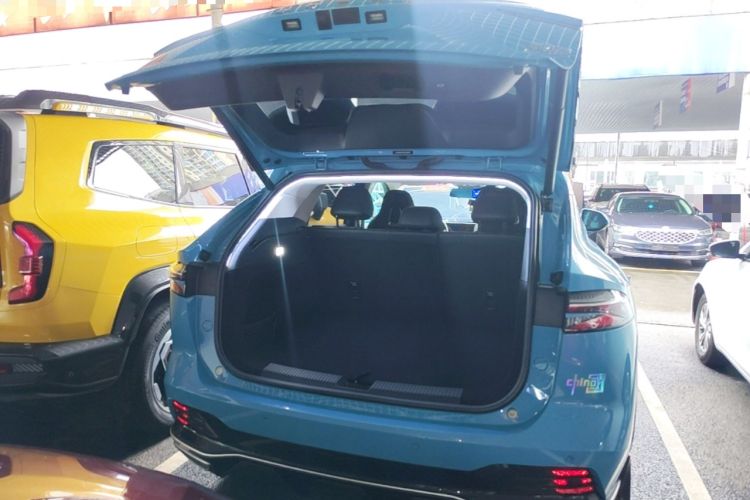 Used Roewe RX5 2023 1.5T Elite Edition Trunk