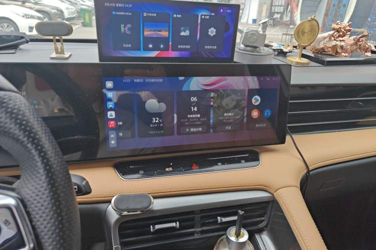 Used Roewe RX5 2023 1.5T Elite Edition Audio And AC Panel