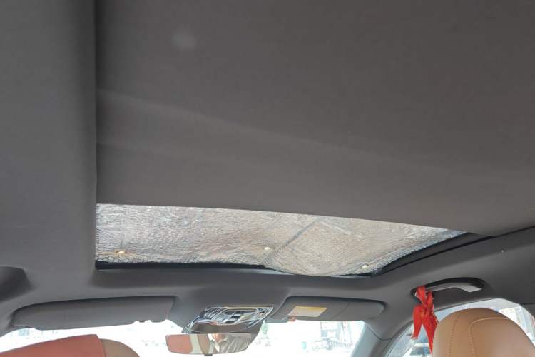 Used Roewe RX5 2023 1.5T Elite Edition Headliner