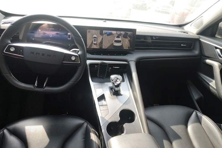 Used Roewe RX5 2023 1.5T Luxury Sliding-Screen Version Center Console