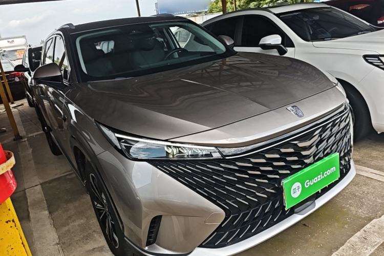Used Roewe RX5 2023 1.5T Elite Edition Front Right 45 Deg