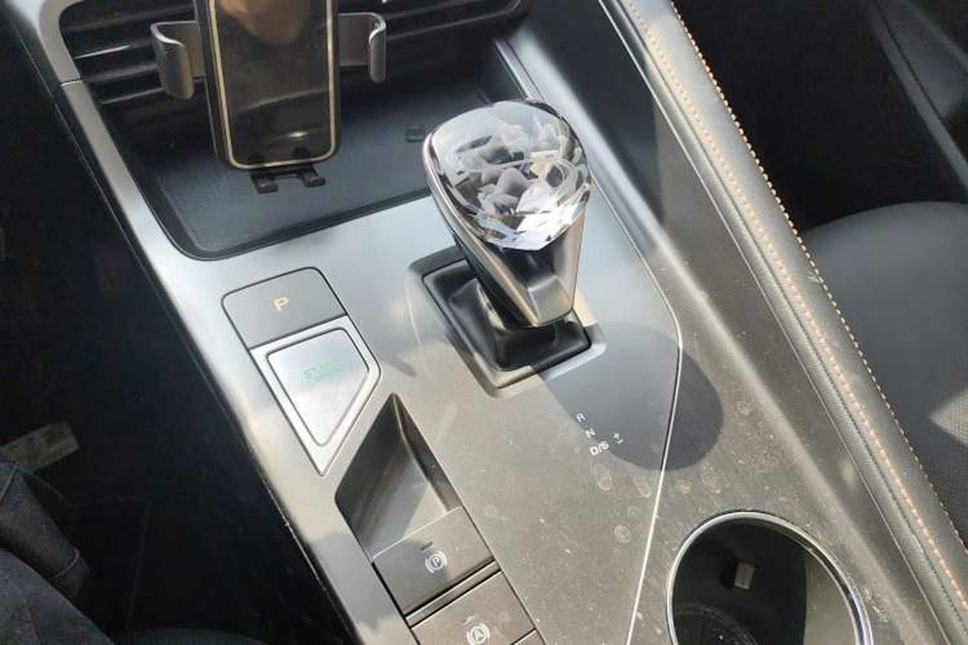 Used Roewe RX5 2023 1.5T Luxury Sliding-Screen Version Gear Lever