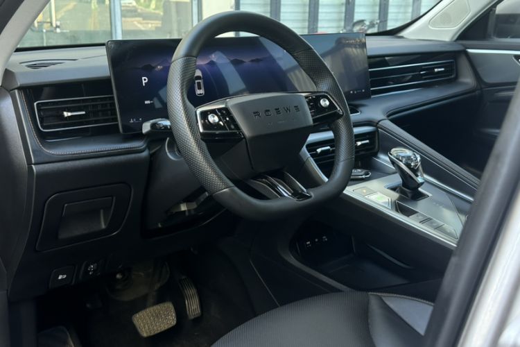 Used Roewe RX5 2023 1.5T Prestige Sliding-Screen Version Interior 5
