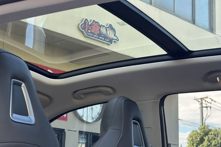 Used Roewe RX5 2023 1.5T Prestige Sliding-Screen Version Interior 6