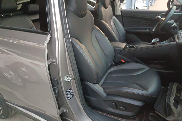 Used Roewe RX5 2023 1.5T Prestige Sliding-Screen Version Right Front Seat