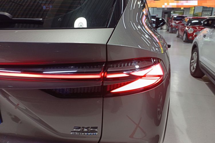 Used Roewe RX5 2023 1.5T Luxury Sliding-Screen Version Right Rear Taillight