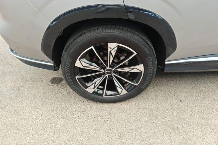Used Roewe RX5 2023 1.5T Luxury Sliding-Screen Version Right Rear Wheel Hub