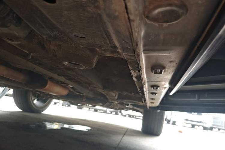Used Roewe RX5 2023 1.5T Elite Edition Right Side Sill