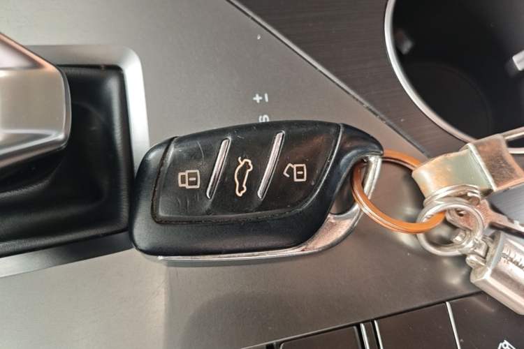 Used Roewe RX5 2023 1.5T Elite Edition Vehicle Key