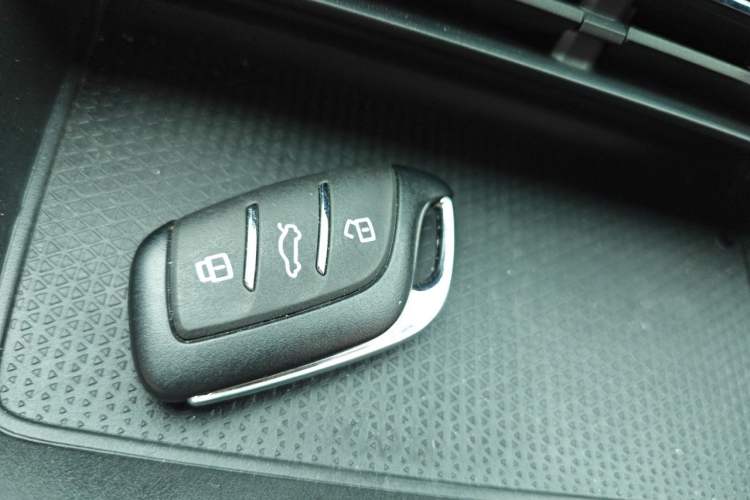 Used Roewe RX5 2023 1.5T Elite Edition Vehicle Key
