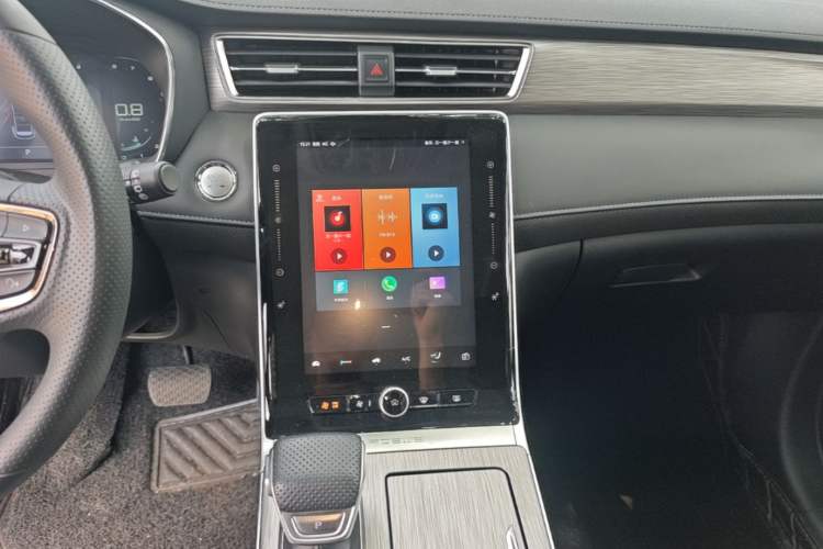 Used Roewe RX5 2023 PLUS 330TGI Automatic Trendsetting Smart Edition Audio And AC Panel